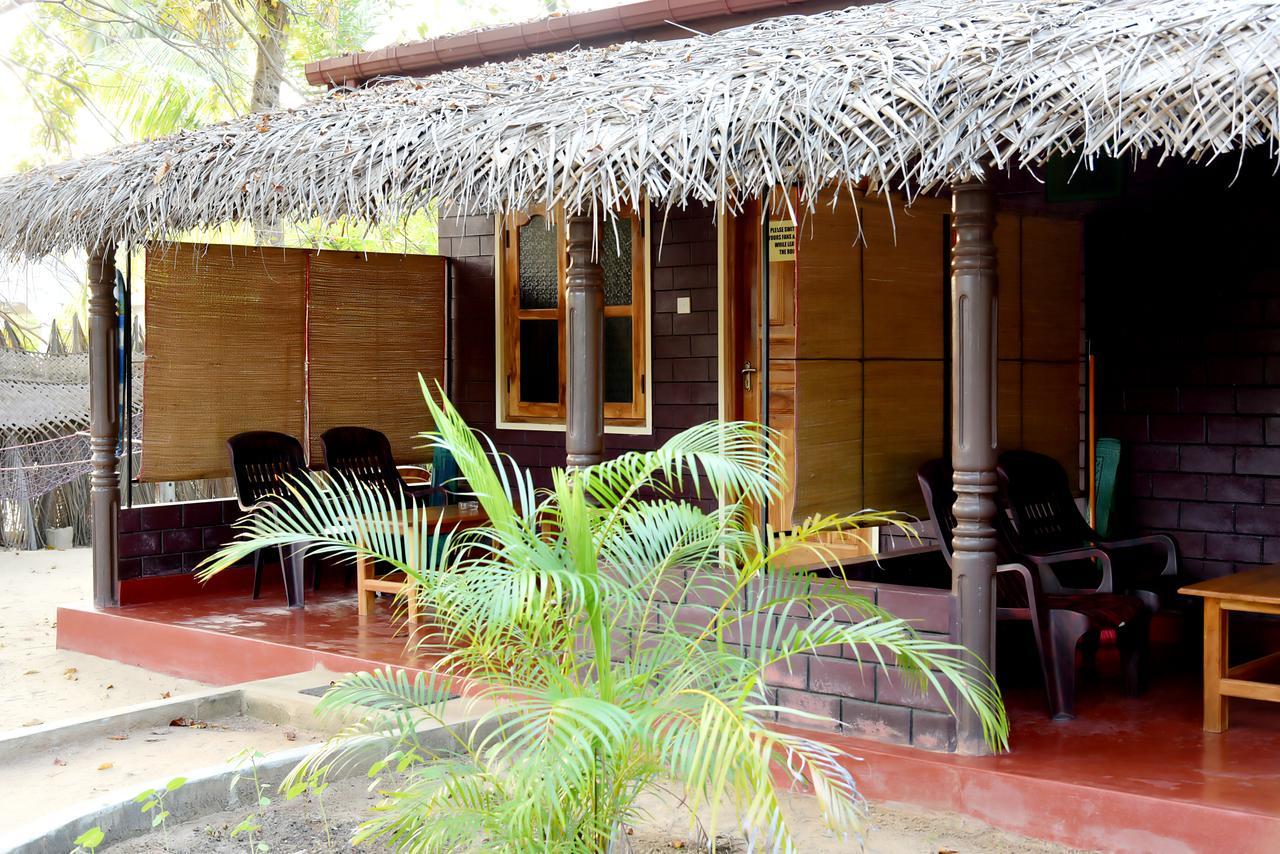 Naaval Beach Villa & Rooms Batticaloa Ngoại thất bức ảnh