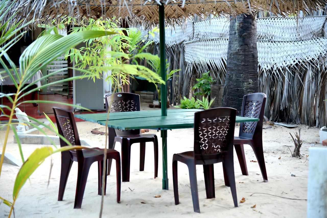 Naaval Beach Villa & Rooms Batticaloa Ngoại thất bức ảnh