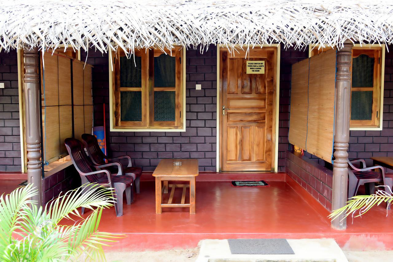 Naaval Beach Villa & Rooms Batticaloa Ngoại thất bức ảnh