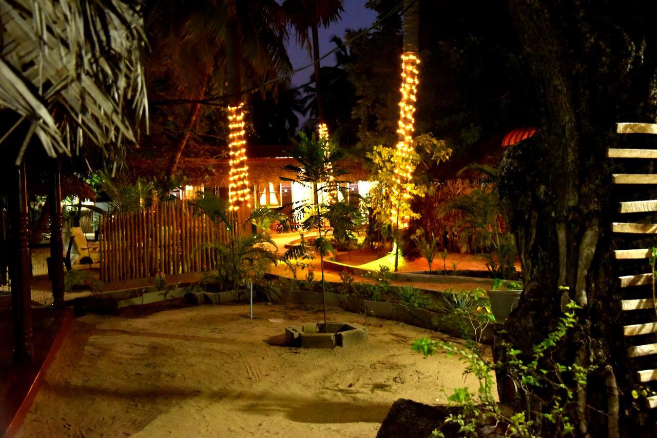 Naaval Beach Villa & Rooms Batticaloa Ngoại thất bức ảnh
