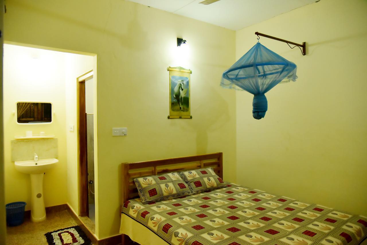 Naaval Beach Villa & Rooms Batticaloa Ngoại thất bức ảnh